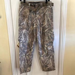 Abercrombie & Fitch Camouflage Cargo Pants